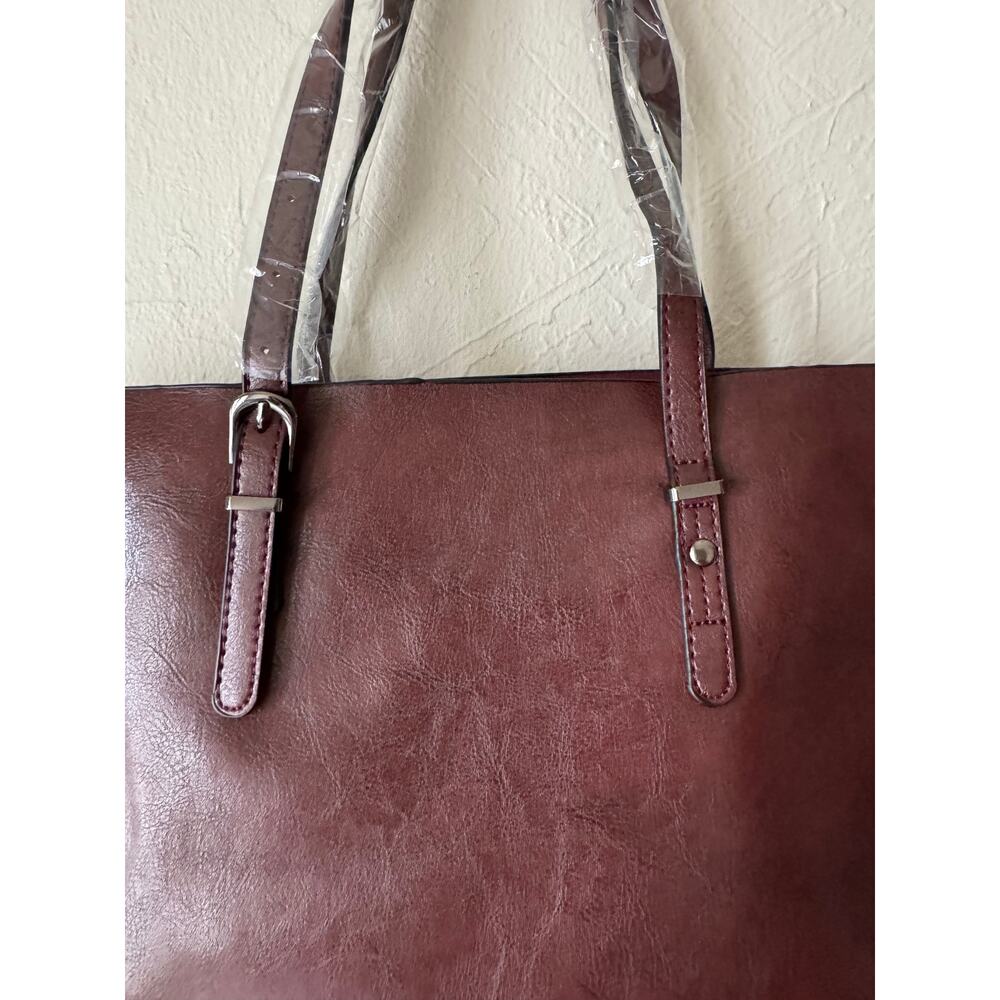 NWOT Faux Leather Tote with Removable Long Strap in Wine - Picture 3 of 8